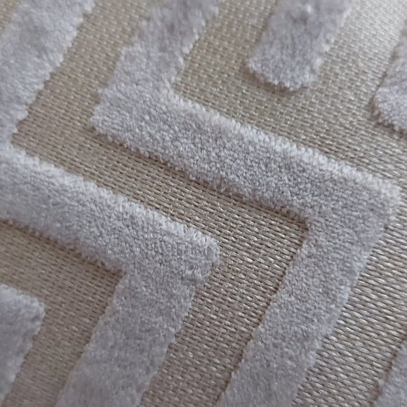 Accent Feather Pillows x 2 - Picture 5 of 7